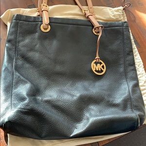 Michael Kors tote